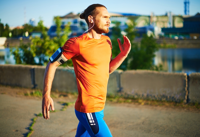 Course à pied : l'importance de bien choisir ses vêtements de running -  RUNNEK